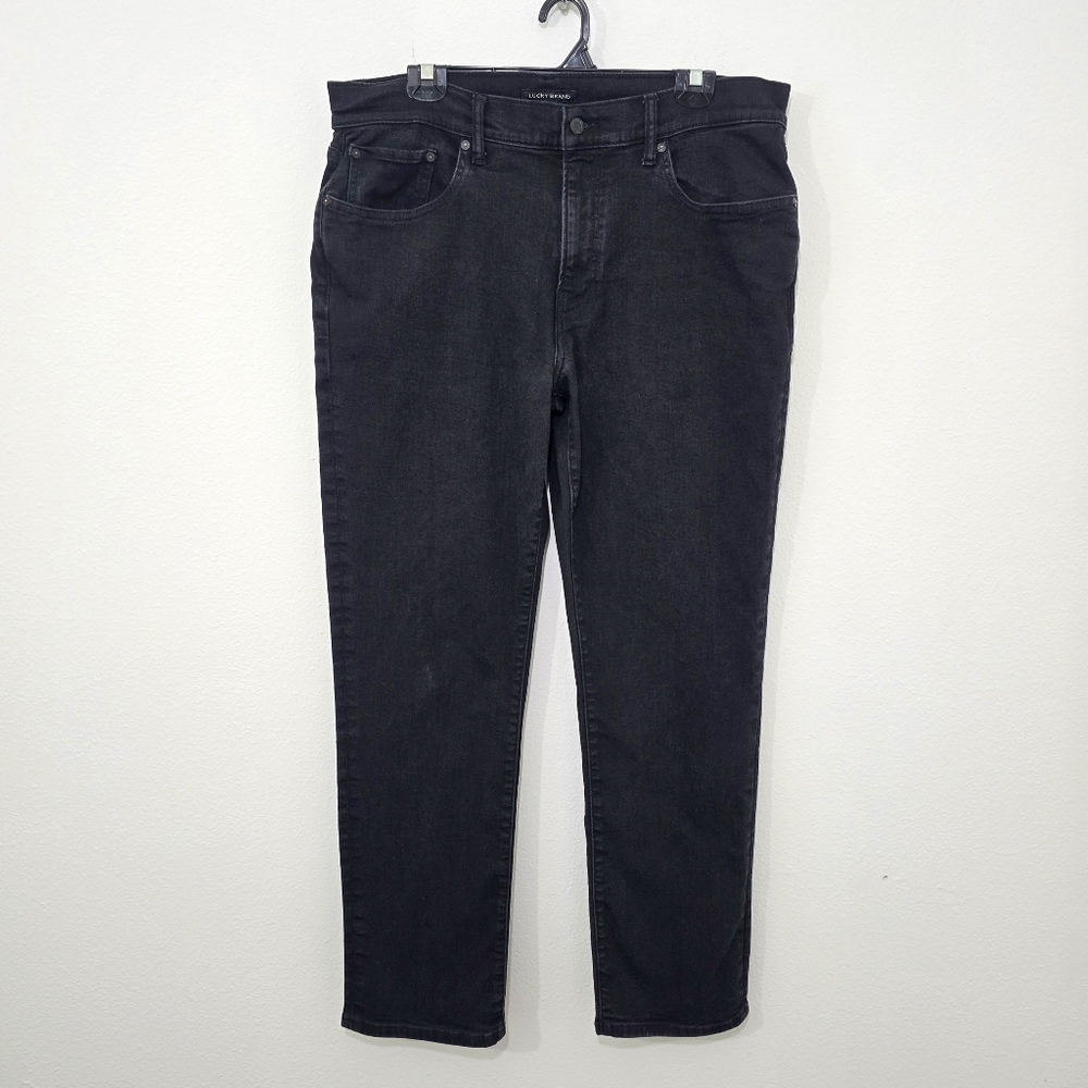 Lucky Brand 223 Straight Leg Jeans